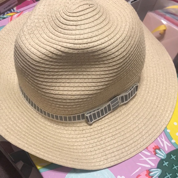 HOST PICK 💕💕💖💖 Straw hat from summer & rose - Picture 3 of 3